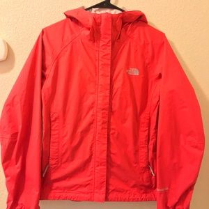 ☔️North Face Women’s Windbreaker Rain Jacket